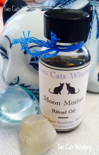 Moon Magick ritual oil