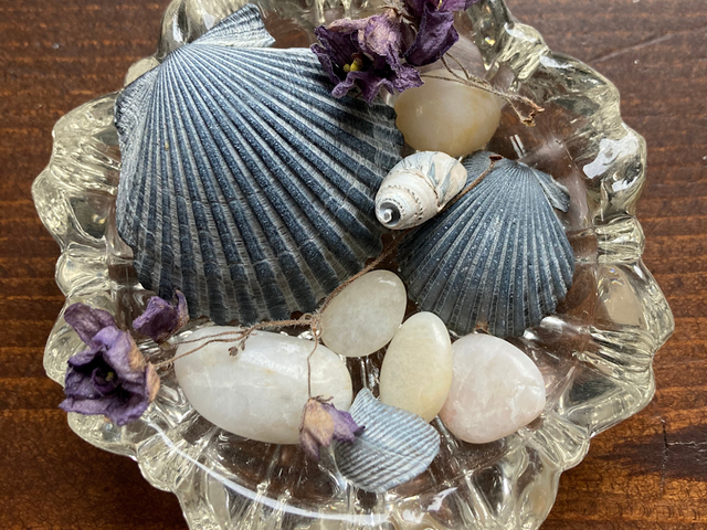 Goddess Yemaya Crystal and Sea Shell Set